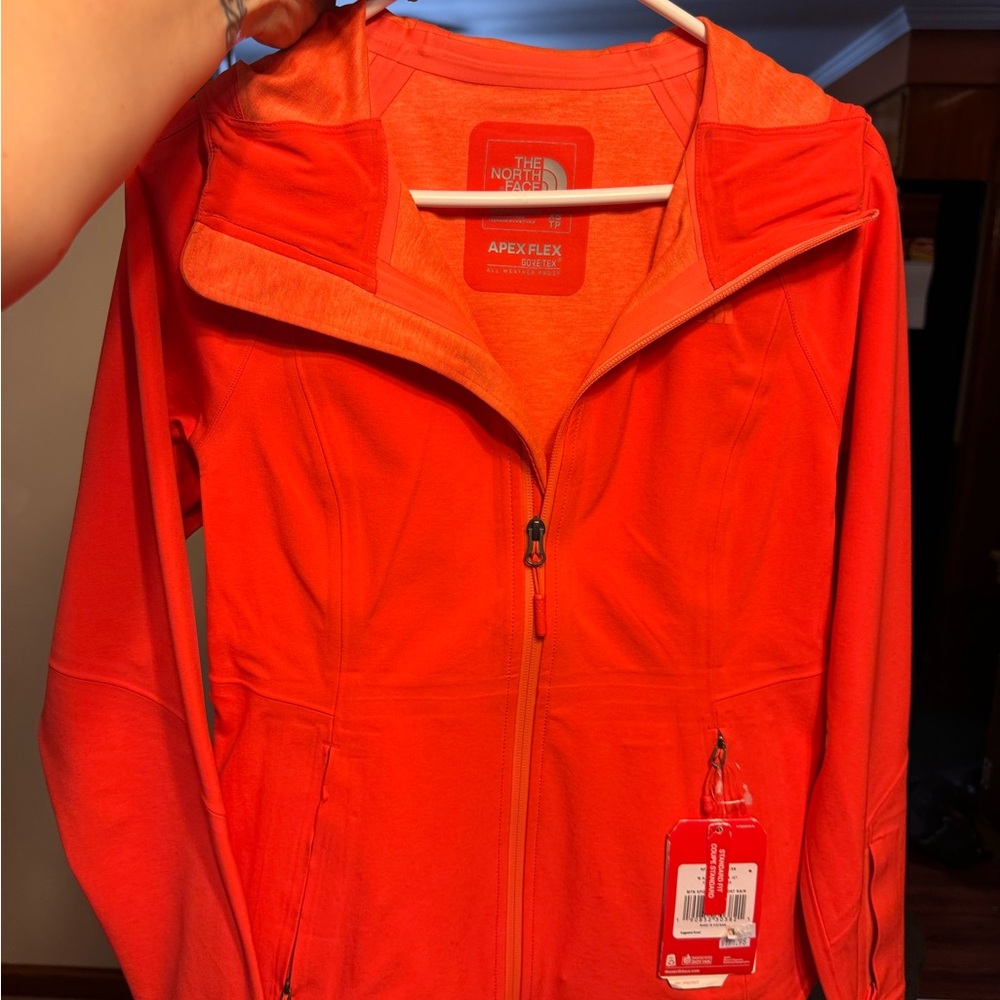 North Face Women’s Apex Flex Jacket Size XS Gore Tex Orange Shell
